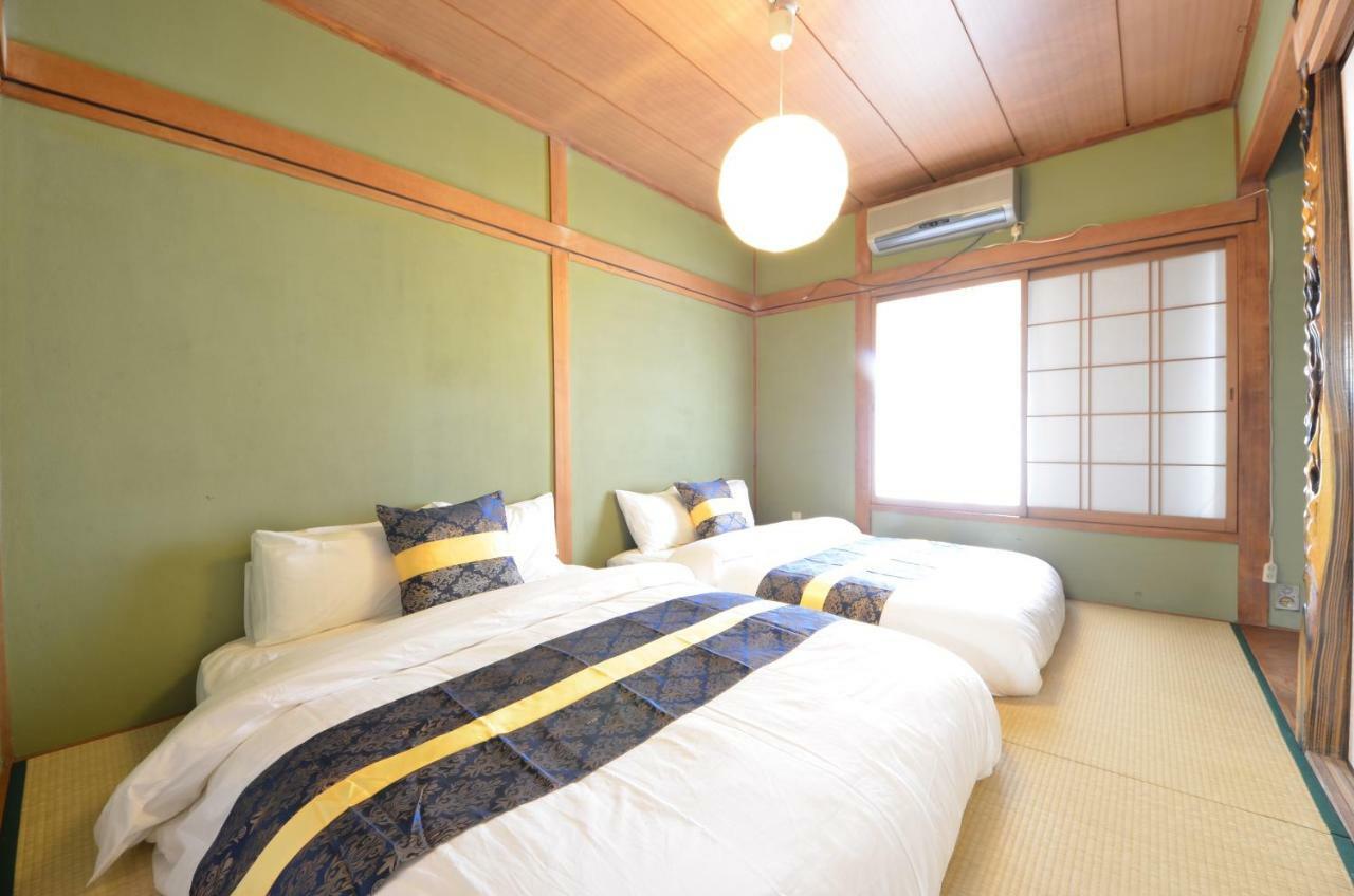 Private Room Rosso Ōsaka Exterior foto